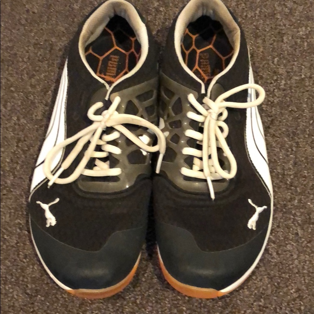 Men’s golf shoes